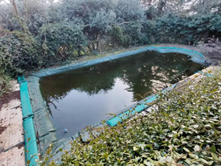 Immagine 1 di Villa in vendita  in Str. del Redentore a Moncalieri