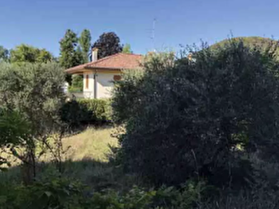 Immagine 10 di Porzione di villa in vendita  in Via della Rinascita a Sequals