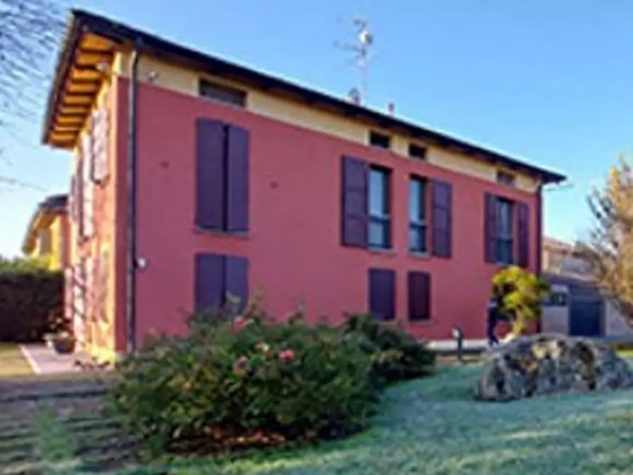 Immagine 10 di Casa bifamiliare in vendita  in Strada Barchetta a Modena