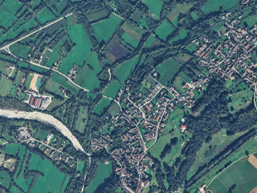 Immagine 9 di Terreno agricolo in vendita  in via giovanni minzoni a Aviano