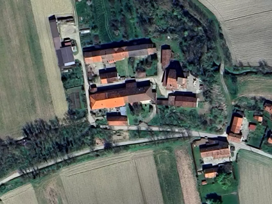 Immagine 2 di Porzione di casa in vendita  in Cascina Mombello a Vische