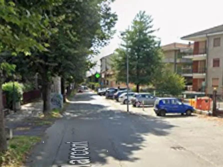 Immagine 6 di Appartamento in vendita  in Viale Marconi a Romano Canavese