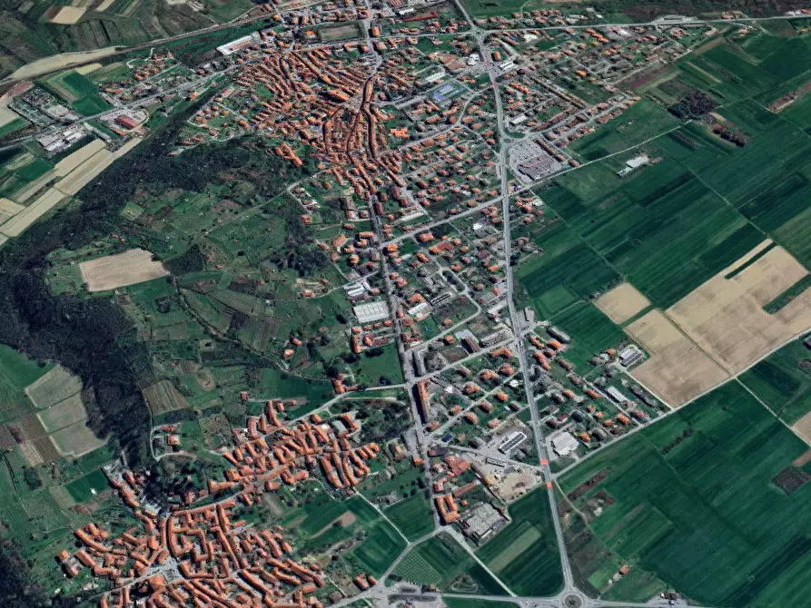 Immagine 10 di Appartamento in vendita  in Viale Marconi a Romano Canavese