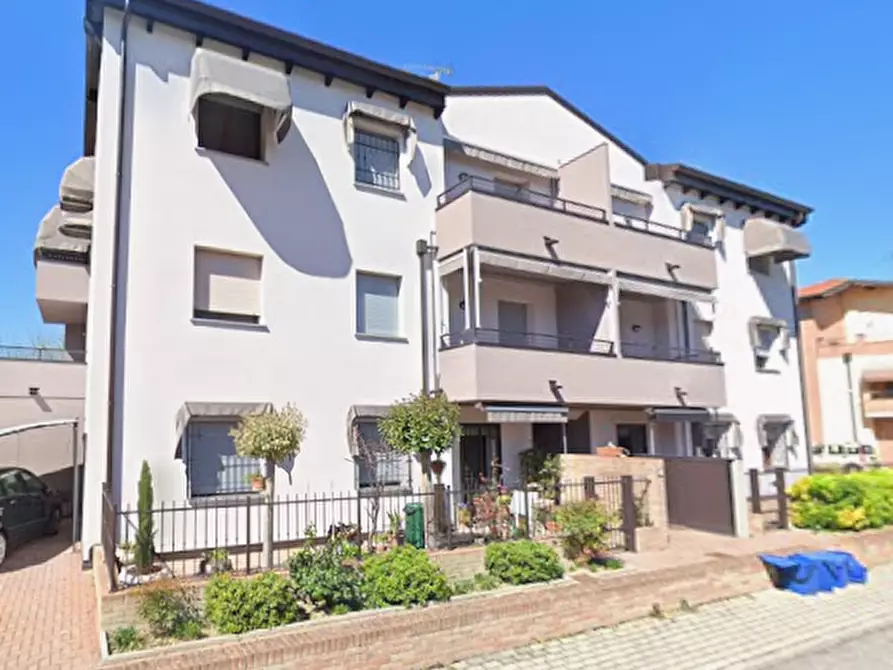 Immagine 11 di Appartamento in vendita  in Via Clemente Coen a Finale Emilia