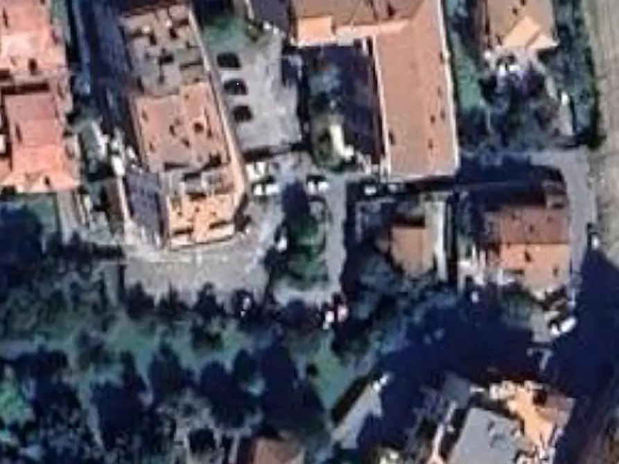 Immagine 7 di Posto auto in vendita  in Via dei Bastioni a Velletri