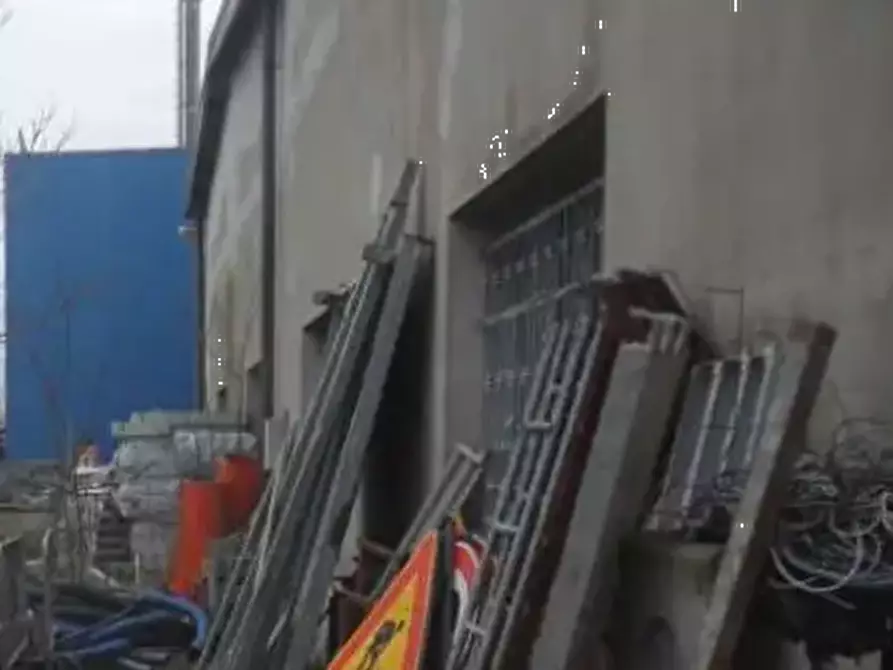 Immagine 6 di Laboratorio in vendita  in Via Don Minzoni  a San Possidonio