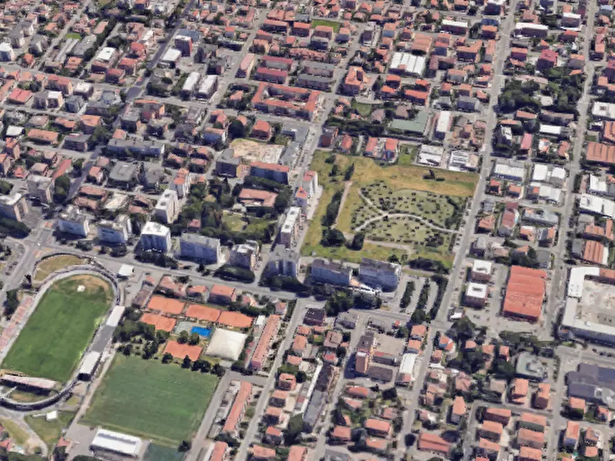 Immagine 8 di Negozio in vendita  in Via Cimabue  a Modena