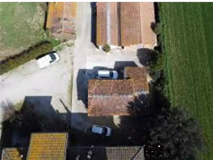 Immagine 5 di Stabile in vendita  in Viale del Popolo a Bastia Umbra