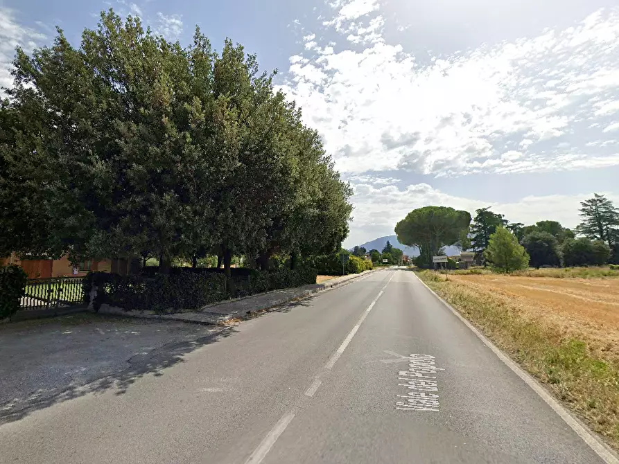 Immagine 8 di Stabile in vendita  in Viale del Popolo a Bastia Umbra