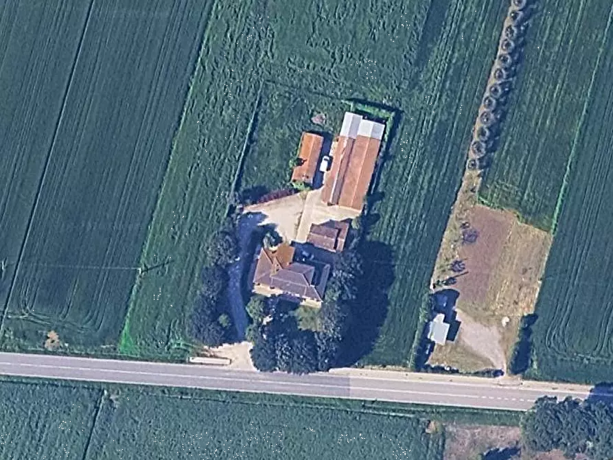 Immagine 15 di Stabile in vendita  in Viale del Popolo a Bastia Umbra