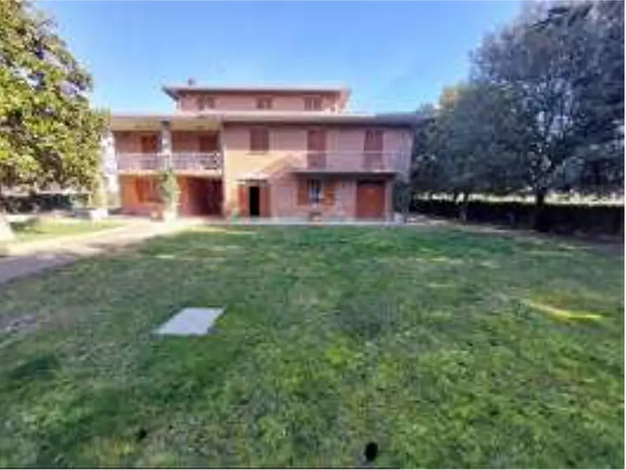 Immagine 30 di Stabile in vendita  in Viale del Popolo a Bastia Umbra