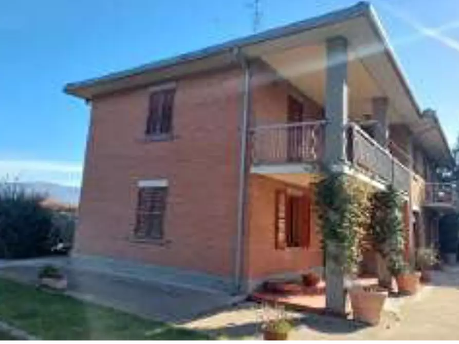 Immagine 31 di Stabile in vendita  in Viale del Popolo a Bastia Umbra