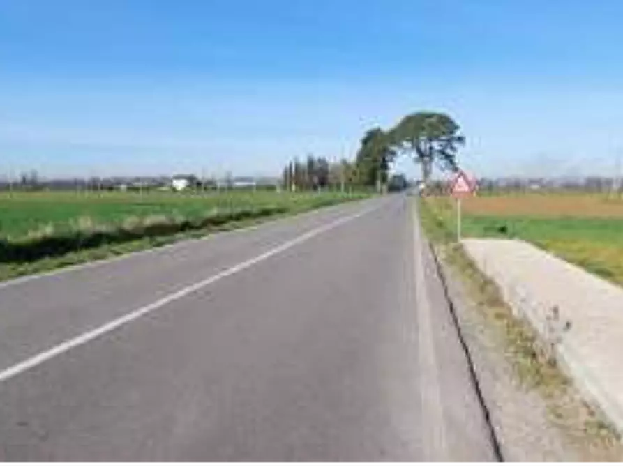 Immagine 33 di Stabile in vendita  in Viale del Popolo a Bastia Umbra