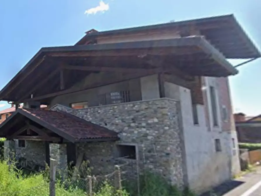 Immagine 15 di Casa indipendente in vendita  in Via Vietta a Salassa