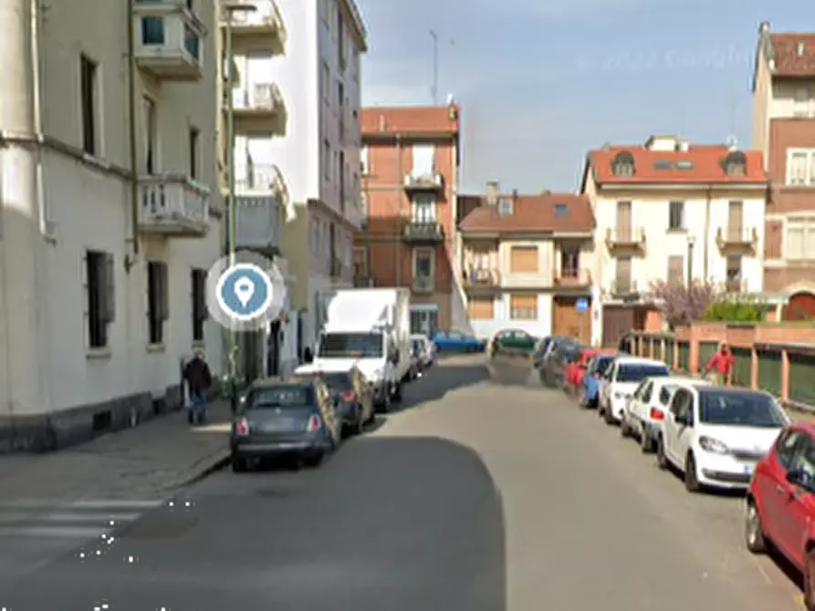 Immagine 10 di Garage in vendita  in Via Envie a Torino