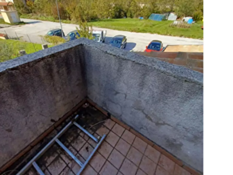 Immagine 14 di Stabile in vendita  in Via S. Francesco a Gualdo Tadino