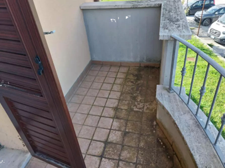 Immagine 16 di Stabile in vendita  in Via S. Francesco a Gualdo Tadino