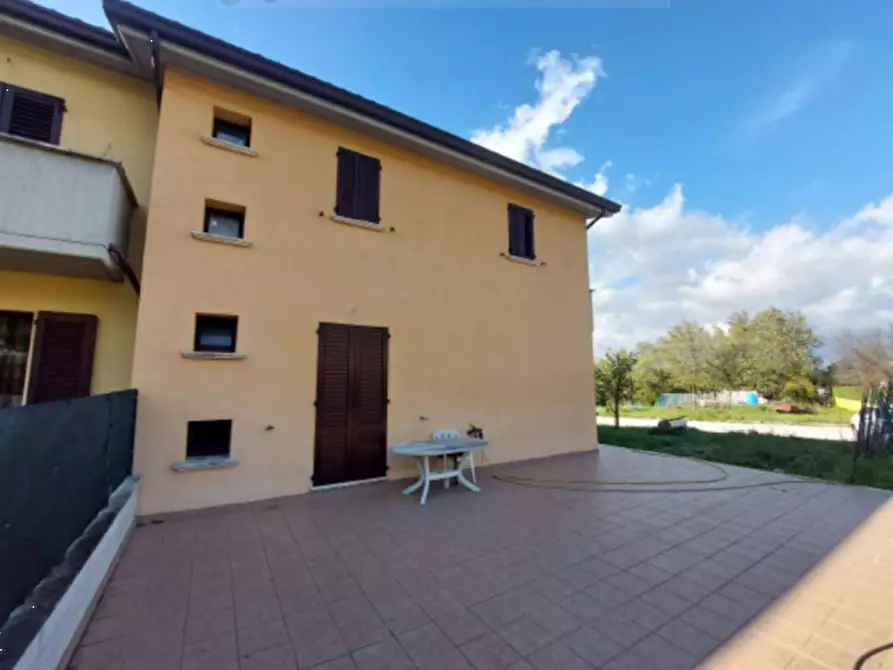 Immagine 8 di Stabile in vendita  in Via S. Francesco a Gualdo Tadino