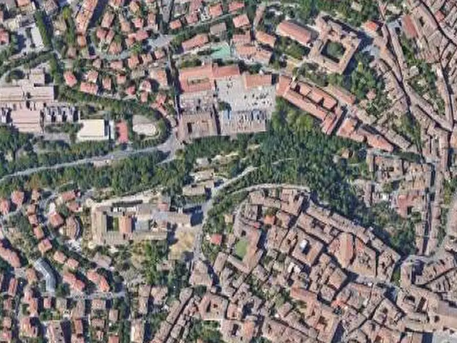 Immagine 24 di Stabile in vendita  in Via S. Francesco a Gualdo Tadino