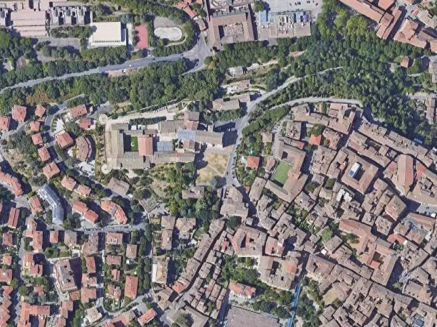 Immagine 25 di Stabile in vendita  in Via S. Francesco a Gualdo Tadino