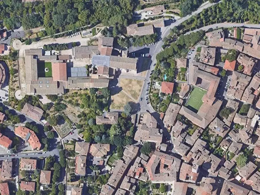 Immagine 26 di Stabile in vendita  in Via S. Francesco a Gualdo Tadino