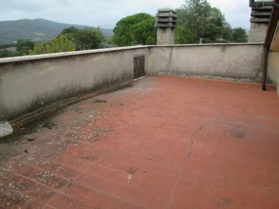 Immagine 12 di Villa in vendita  a Montone