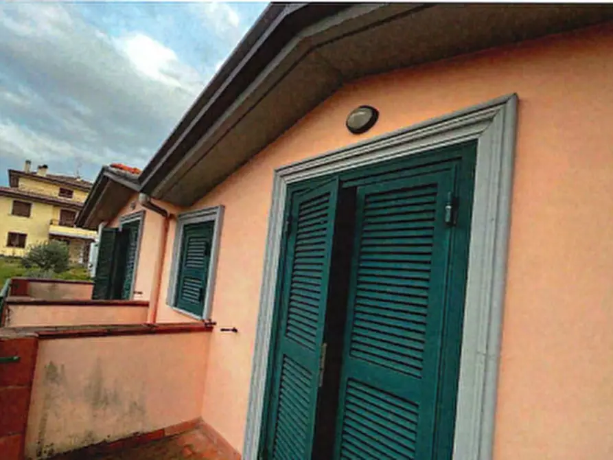 Immagine 9 di Stabile in vendita  in Via del Crocicchio a Perugia