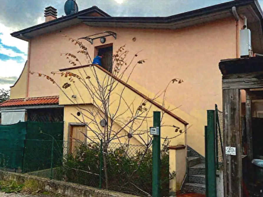 Immagine 7 di Stabile in vendita  in Via del Crocicchio a Perugia