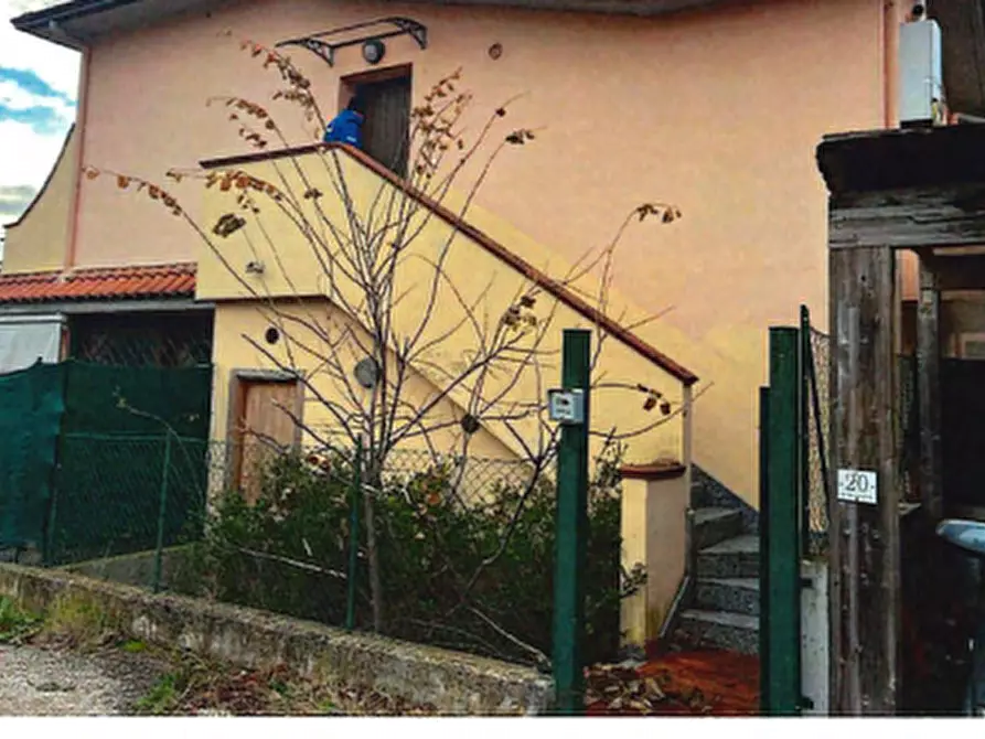 Immagine 6 di Stabile in vendita  in Via del Crocicchio a Perugia