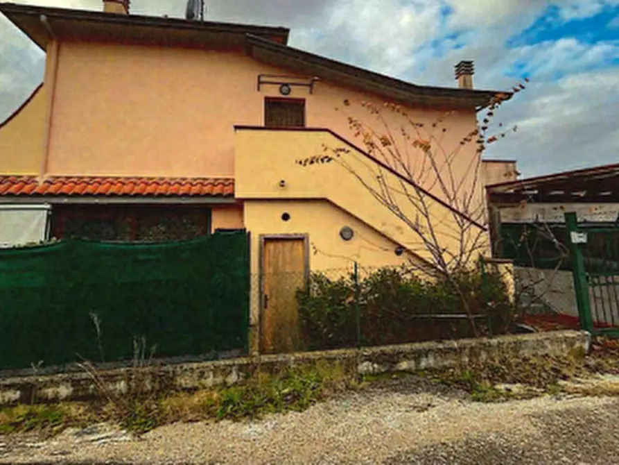 Immagine 5 di Stabile in vendita  in Via del Crocicchio a Perugia