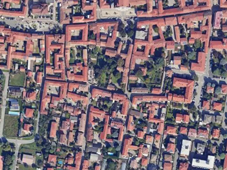 Immagine 14 di Garage in vendita  in Via Dante Alighieri a Arluno