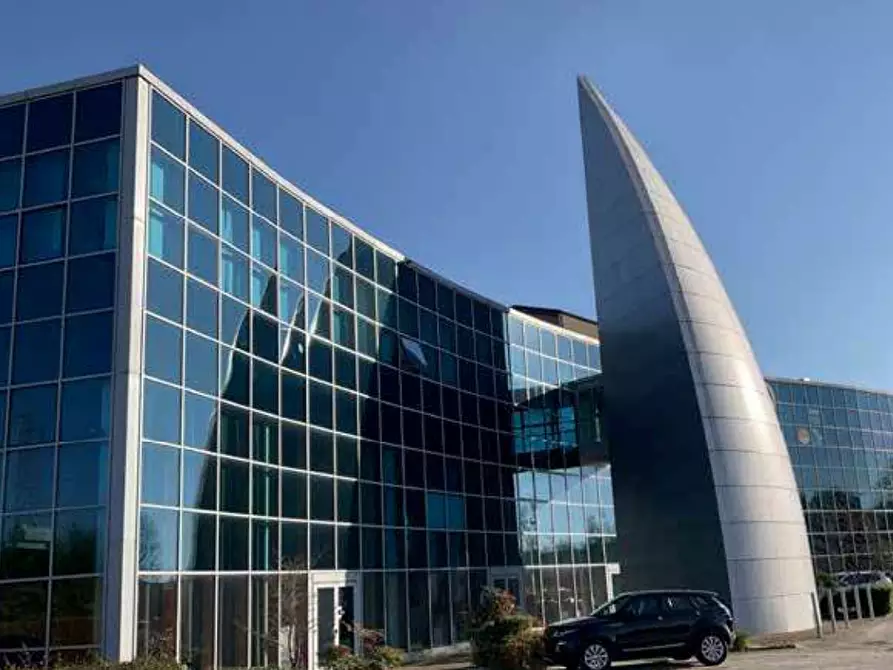 Immagine 1 di Negozio in vendita  in Via Albert Einstein a San Giorgio Di Mantova