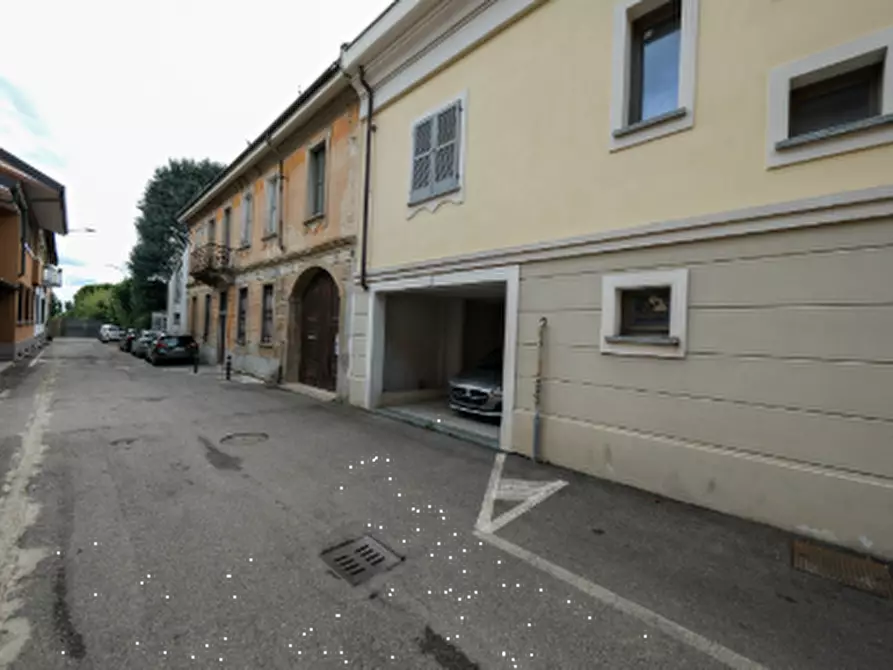 Immagine 5 di Garage in vendita  in Via Dante Alighieri a Arluno