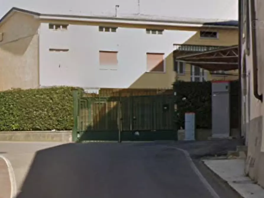 Immagine 6 di Ufficio in vendita  in Via Carabello Poma a Suisio