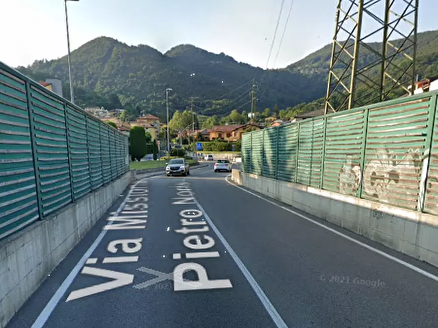 Immagine 17 di Capannone industriale in vendita  in Via Missionario Pietro Noris a Alzano Lombardo