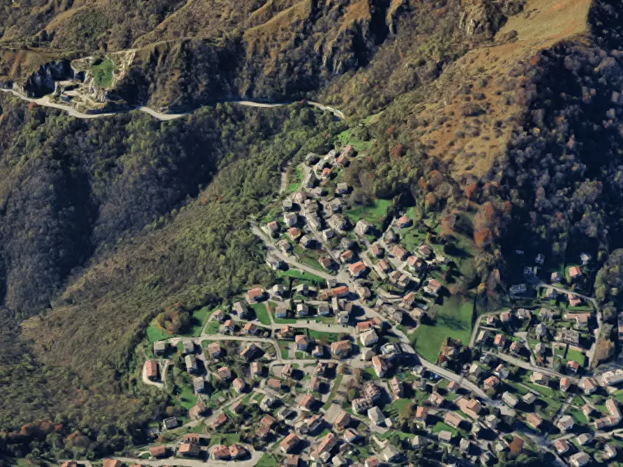 Immagine 9 di Appartamento in vendita  in Via Monte Podona a Selvino