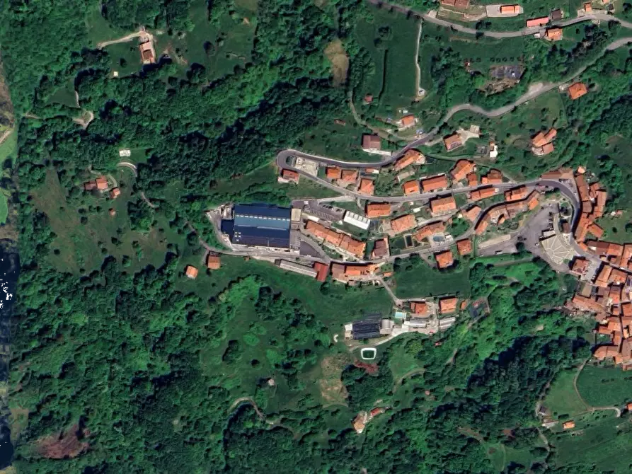 Immagine 1 di Casa indipendente in vendita  in Via degli Alpini a Vigolo