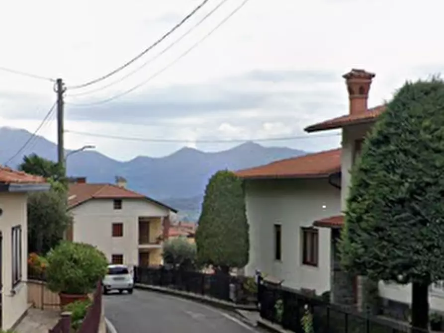 Immagine 11 di Casa indipendente in vendita  in Via degli Alpini a Vigolo