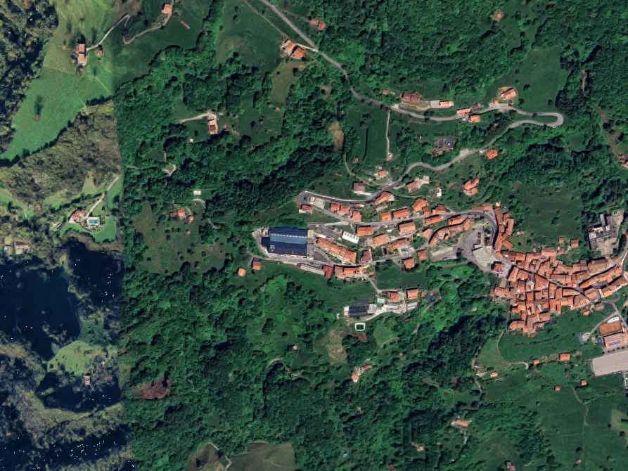 Immagine 2 di Terreno agricolo in vendita  in Via degli Alpini a Vigolo