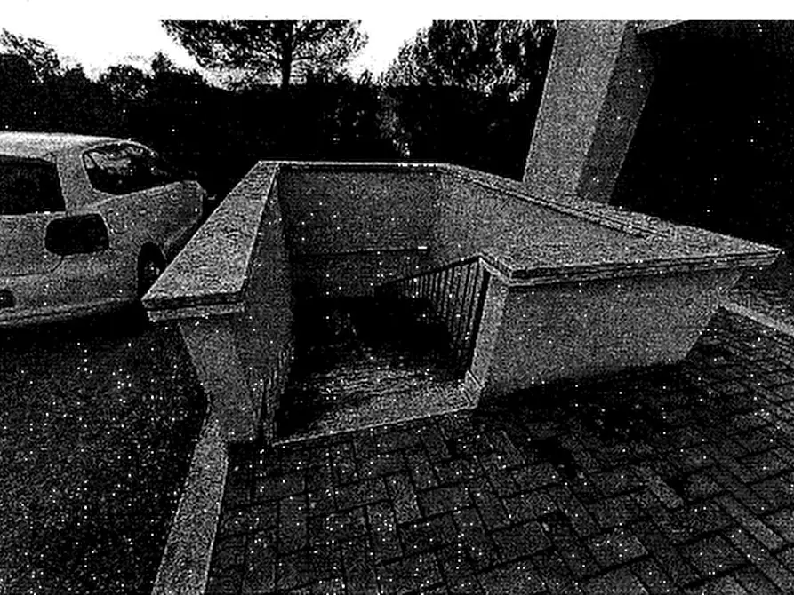 Immagine 1 di Magazzino in vendita  in Via Pontani a Perugia