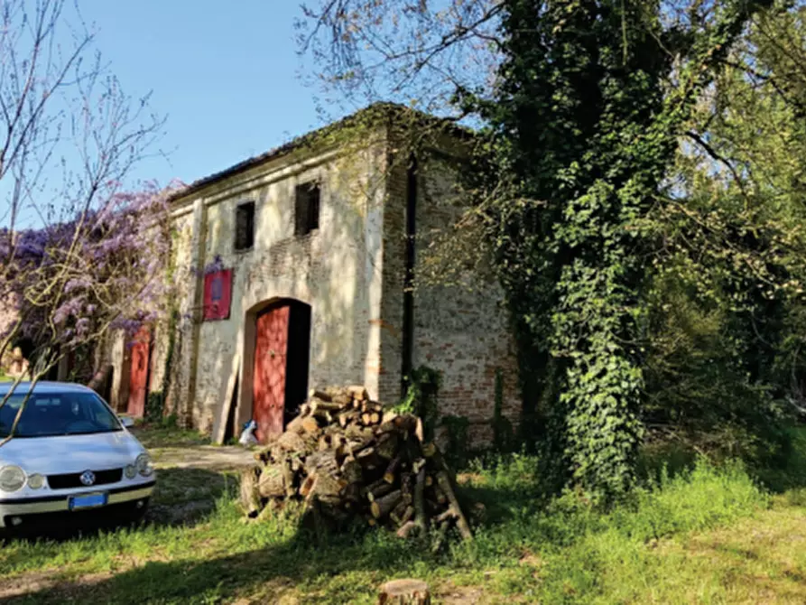 Immagine 3 di Magazzino in vendita  in Via del Capitello a Ferrara