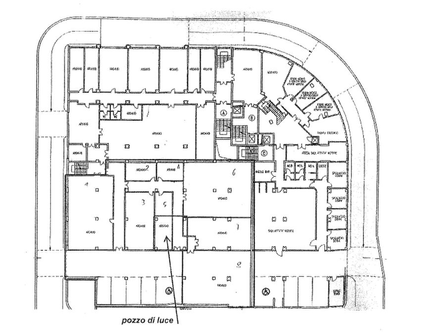 Immagine 21 di Magazzino in vendita  in Via Pontani a Perugia