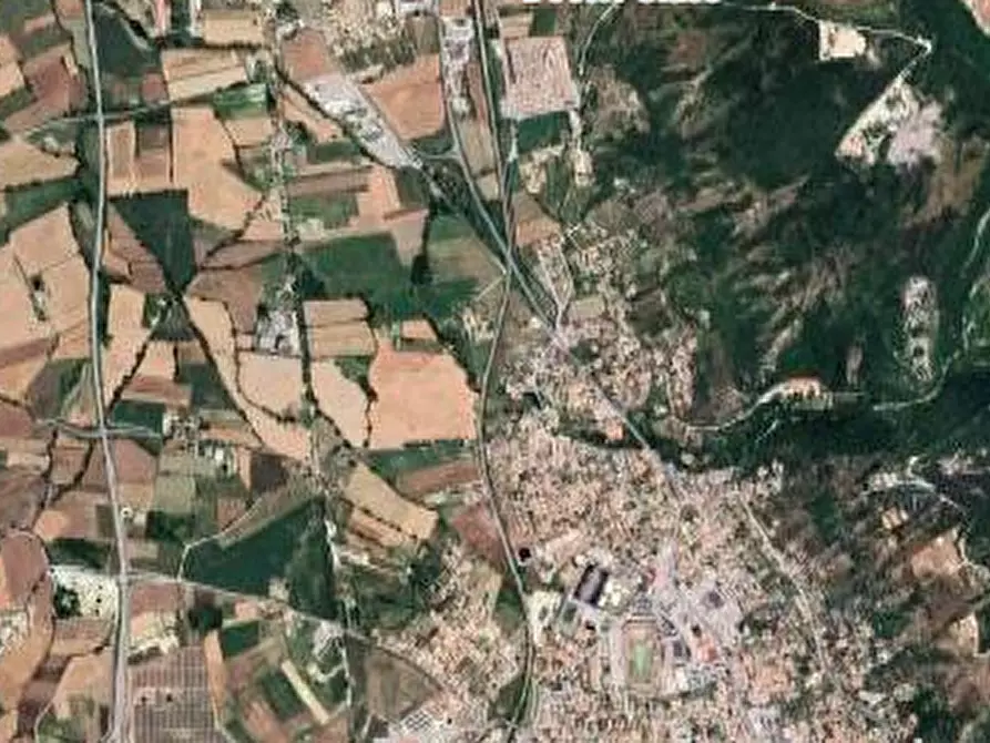 Immagine 5 di Villa in vendita  in Via Ponte delle Cartiere a Perugia