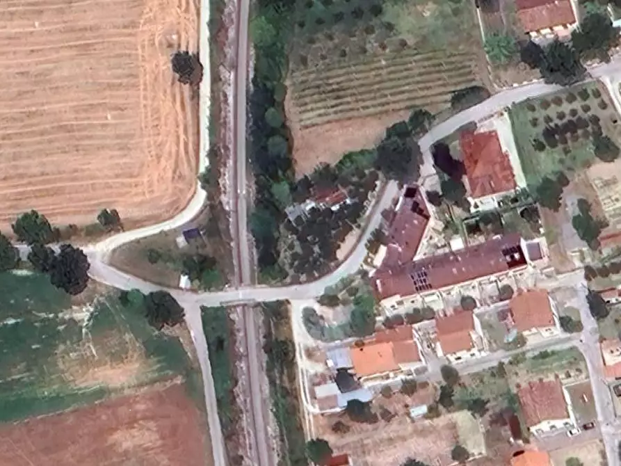 Immagine 10 di Villa in vendita  in Via Ponte delle Cartiere a Perugia