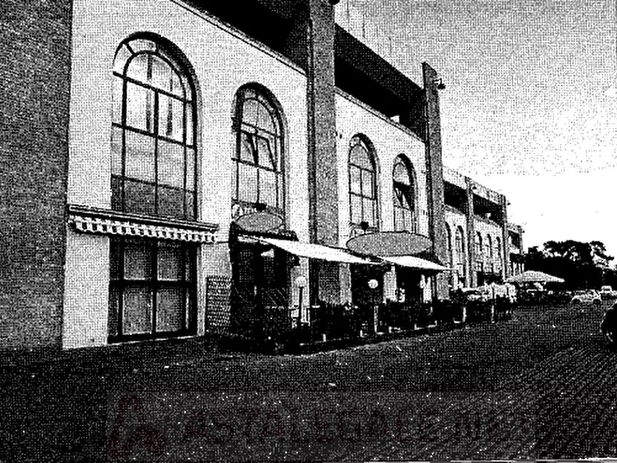 Immagine 2 di Negozio in vendita  in Via Ponchielli a Corciano