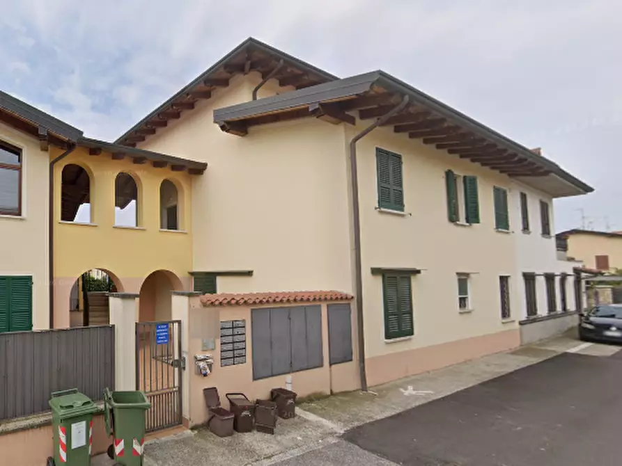 Immagine 1 di Appartamento in vendita  in Via San Vincenzo  a Rovato