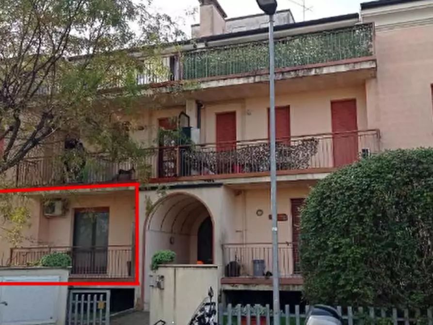 Immagine 2 di Appartamento in vendita  in Via Francesco e Ettore Campogalliani  a Mantova