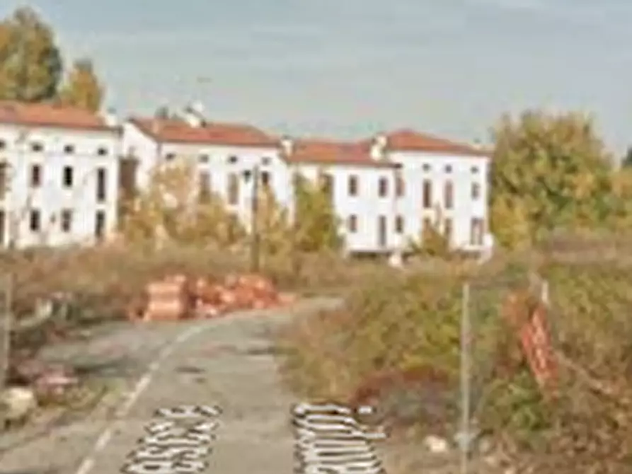 Immagine 7 di Appartamento in vendita  in Via Francesco e Ettore Campogalliani  a Mantova