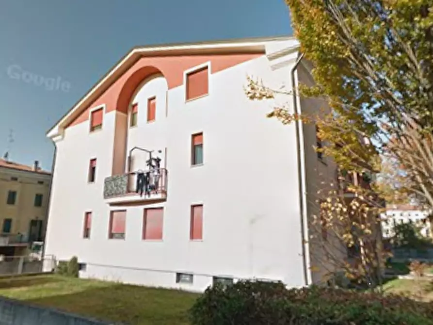 Immagine 10 di Appartamento in vendita  in Via Francesco e Ettore Campogalliani  a Mantova