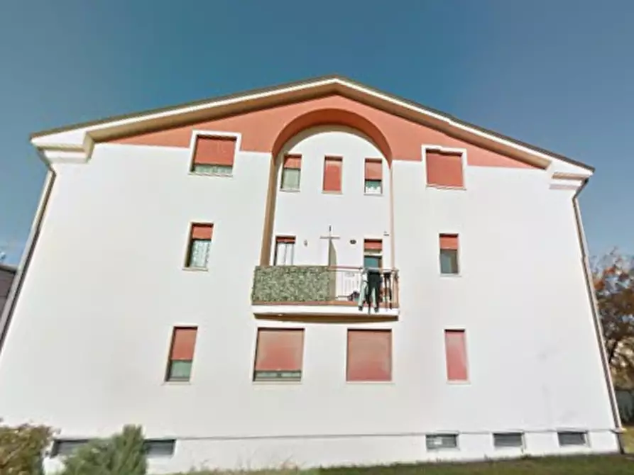 Immagine 18 di Appartamento in vendita  in Via Francesco e Ettore Campogalliani  a Mantova